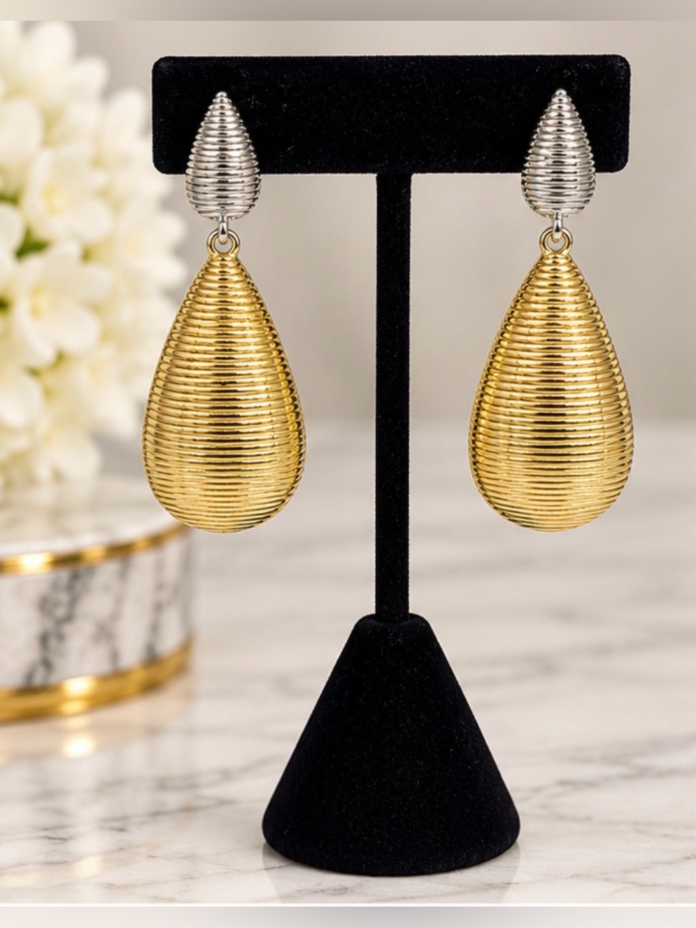 Ela Noelle Vintage 80s Capsule Two-Tone Ribbed Statement Drop Earrings